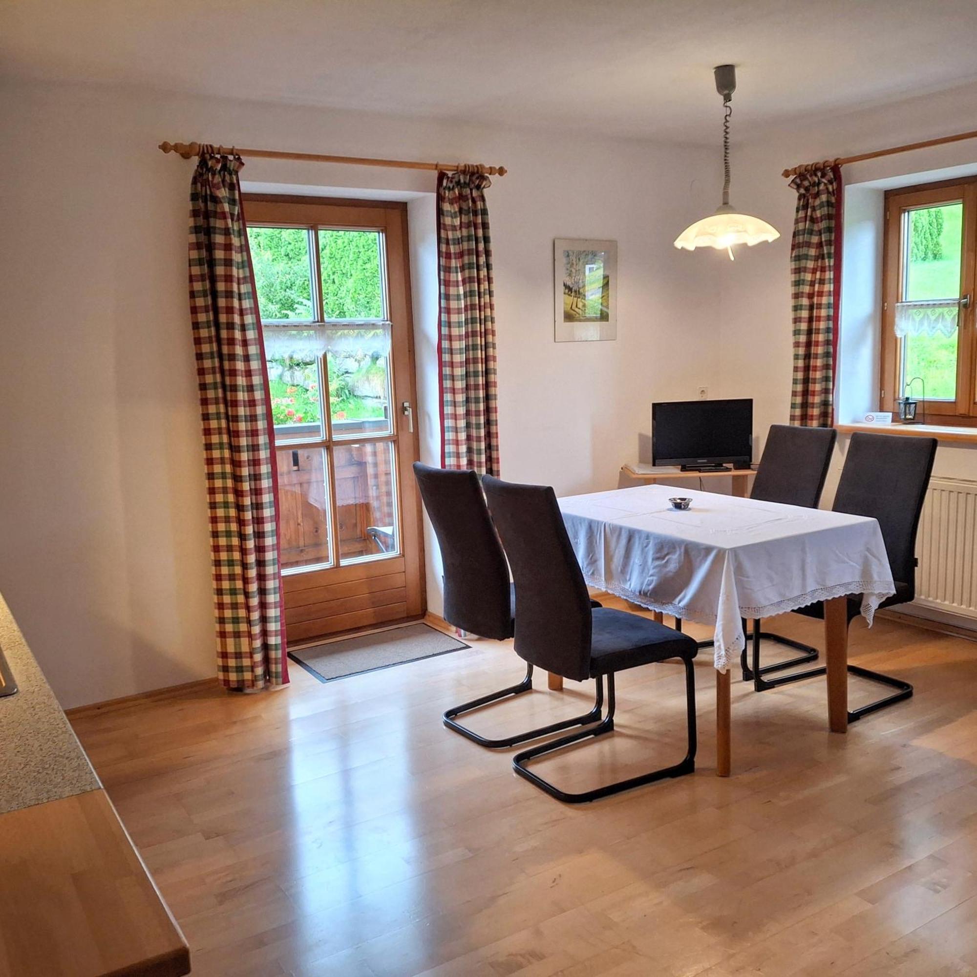 Ferienwohnung Loeffelberger Hallein Ngoại thất bức ảnh